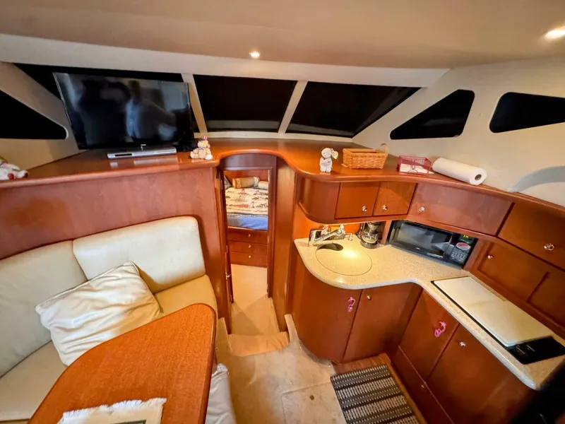 Slide: The Image of Silverton 35 Motor Yacht 2005 - 27