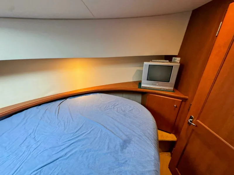 Slide: The Image of Silverton 35 Motor Yacht 2005 - 36