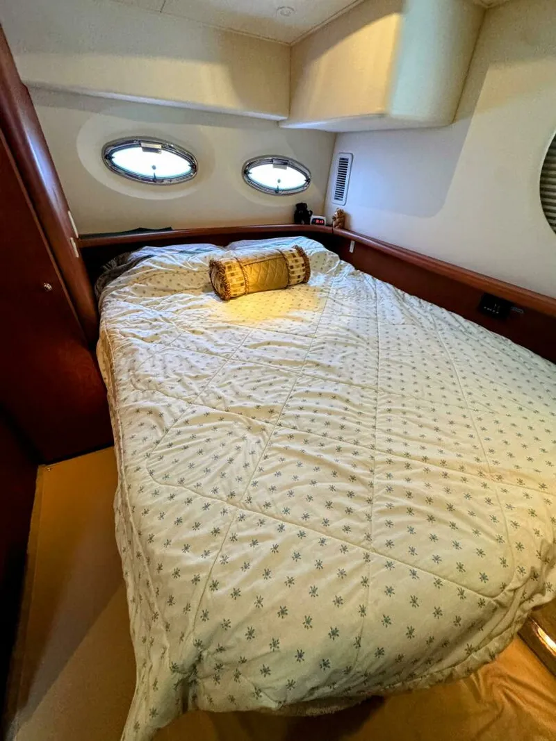 Slide: The Image of Silverton 35 Motor Yacht 2005 - 41