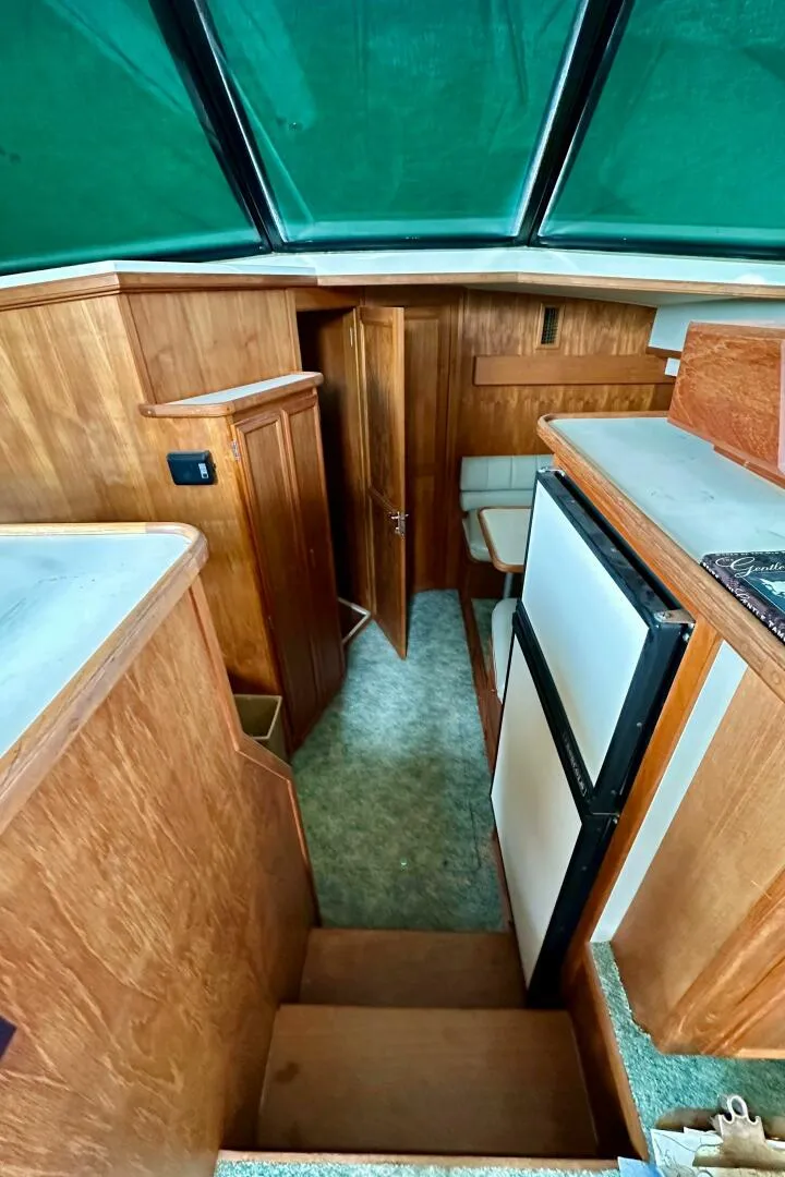 Slide: The Image of Carver Yachts 3807 Aft Cabin 1991 - 23