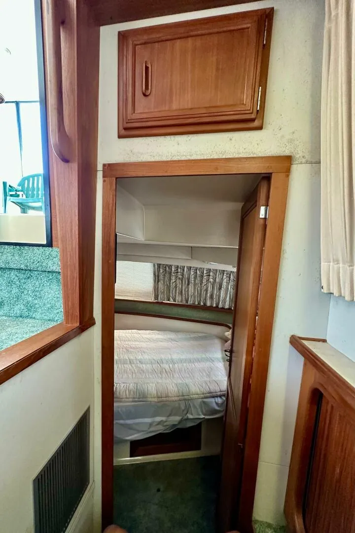 Slide: The Image of Carver Yachts 3807 Aft Cabin 1991 - 29