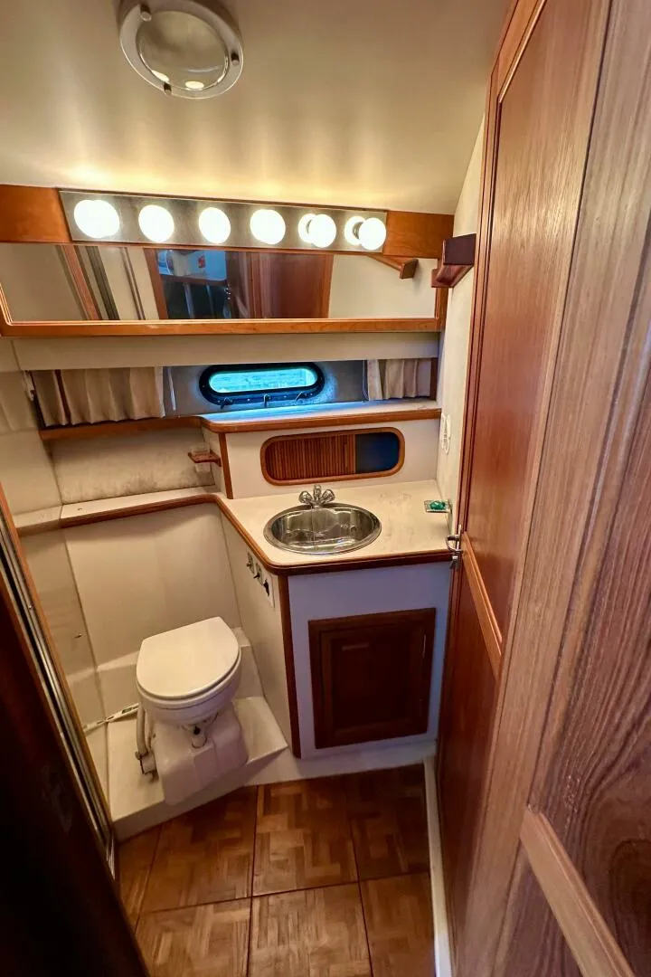 Slide: The Image of Carver Yachts 3807 Aft Cabin 1991 - 38