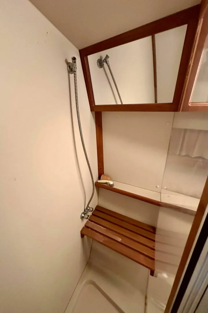 Slide: The Image of Carver Yachts 3807 Aft Cabin 1991 - 39