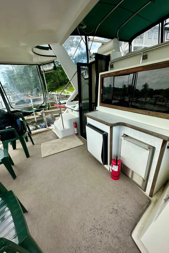 Slide: The Image of Carver Yachts 3807 Aft Cabin 1991 - 6