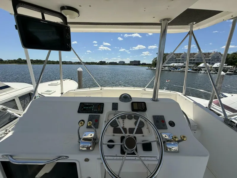 Slide: The Image of Ocean 35 Flybridge 1988 - 10