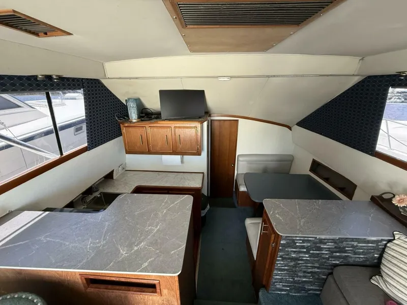Slide: The Image of Ocean 35 Flybridge 1988 - 13