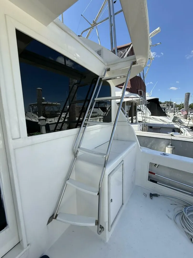 Slide: The Image of Ocean 35 Flybridge 1988 - 5
