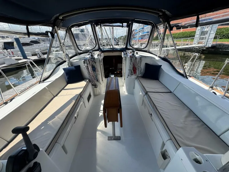 Slide: The Image of Beneteau 473 2005 - 10