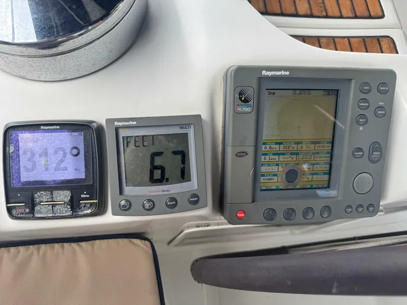 Slide: The Image of Beneteau 473 2005 - 22