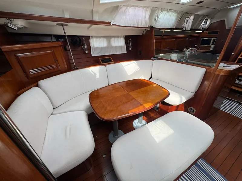 Slide: The Image of Beneteau 473 2005 - 29