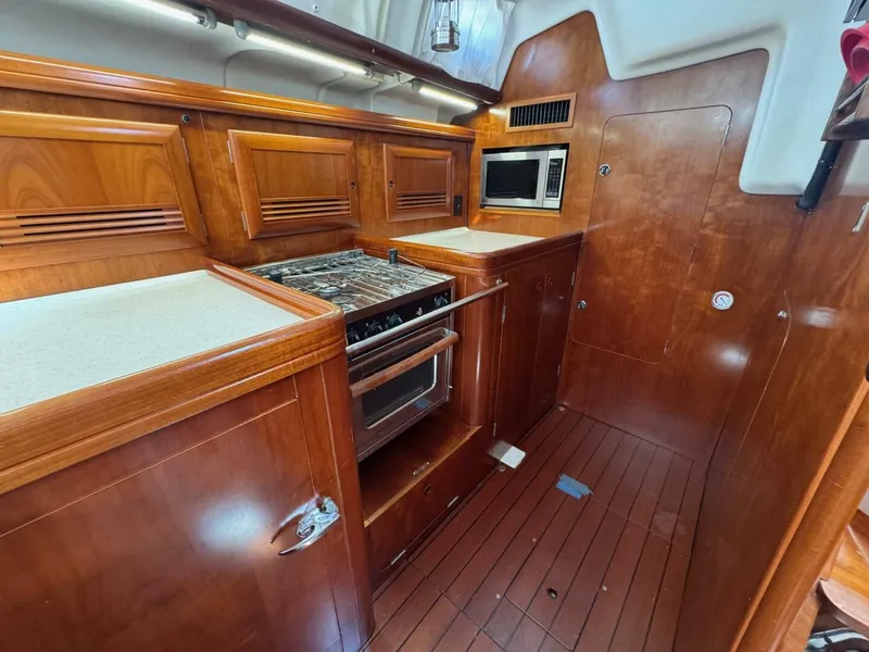 Slide: The Image of Beneteau 473 2005 - 30