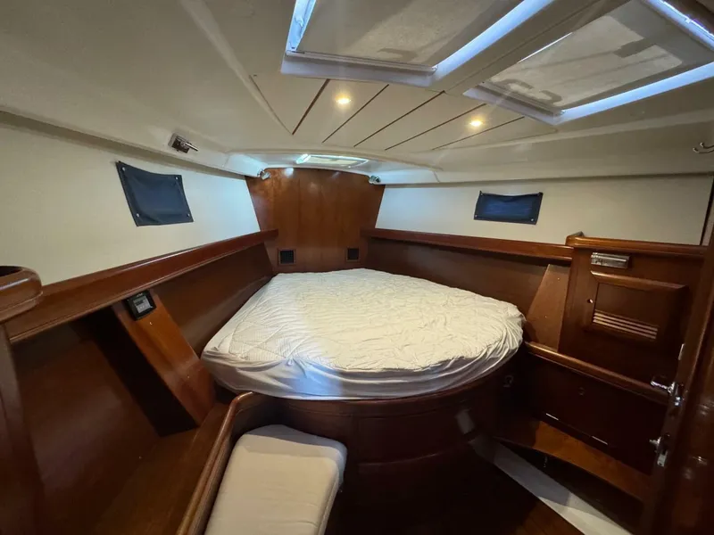 Slide: The Image of Beneteau 473 2005 - 36
