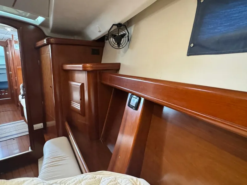 Slide: The Image of Beneteau 473 2005 - 42