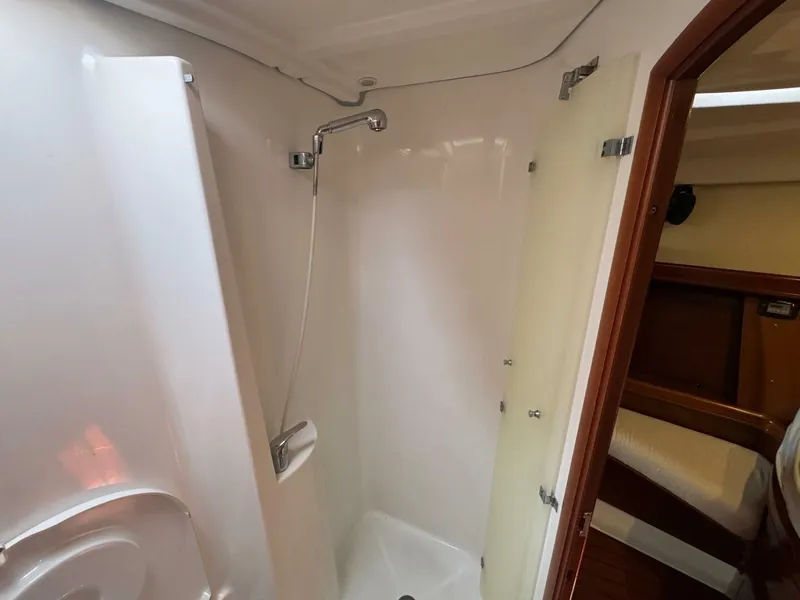 Slide: The Image of Beneteau 473 2005 - 45