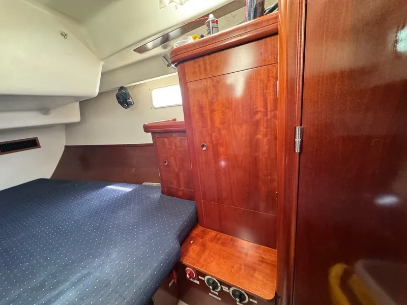 Slide: The Image of Beneteau 473 2005 - 47