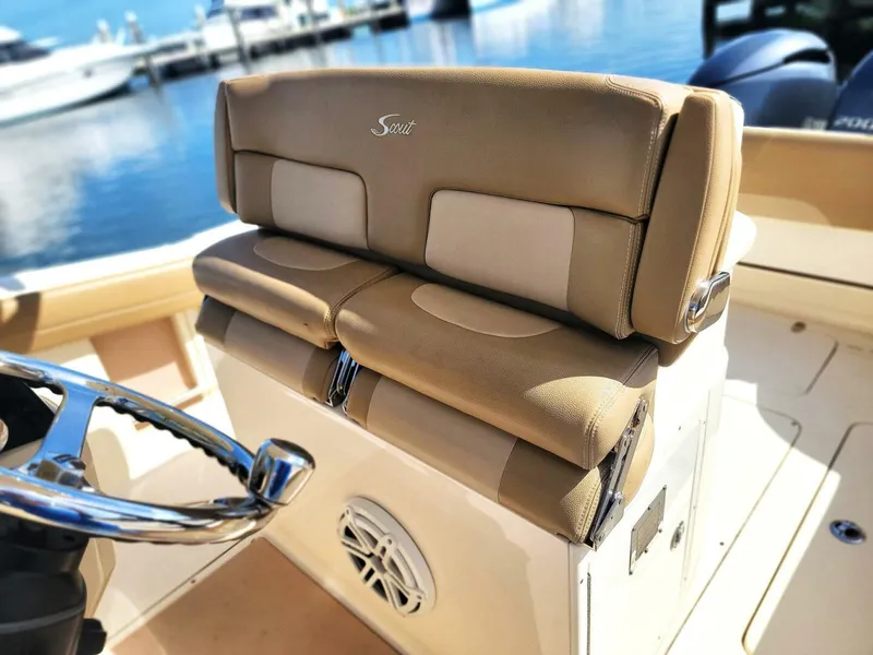 Slide: The Image of Scout 275 LXF 2018 - 19