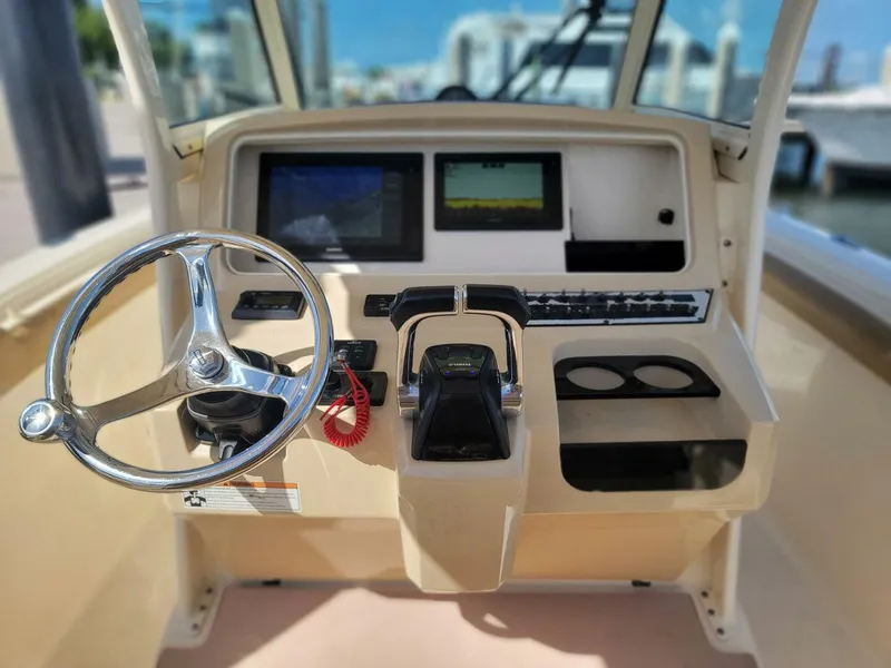 Slide: The Image of Scout 275 LXF 2018 - 20