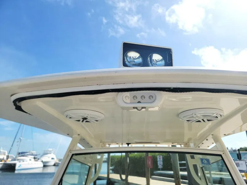 Slide: The Image of Scout 275 LXF 2018 - 33