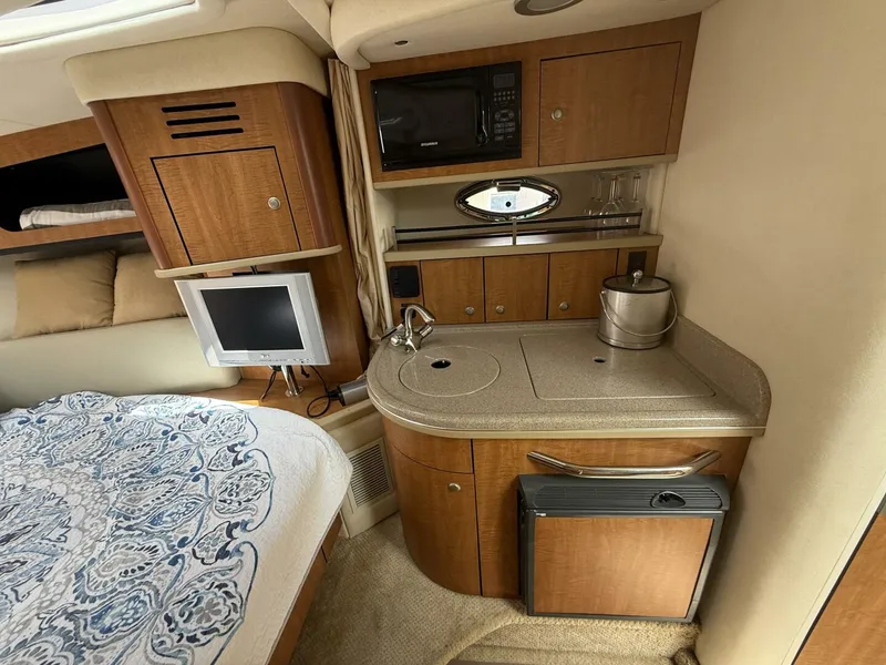 Slide: The Image of Sea Ray 290 Sundancer 2006 - 13