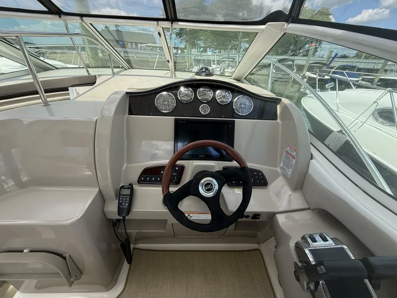 Slide: The Image of Sea Ray 290 Sundancer 2006 - 9