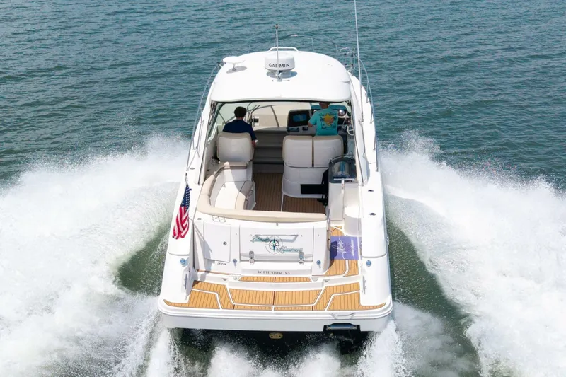 Slide: The Image of Sea Ray 370 Sundancer 2013 - 4