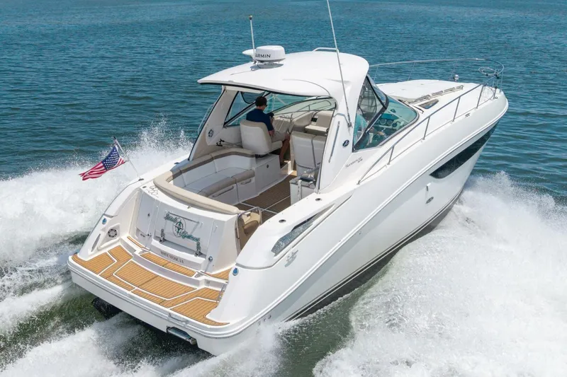 Slide: The Image of Sea Ray 370 Sundancer 2013 - 46