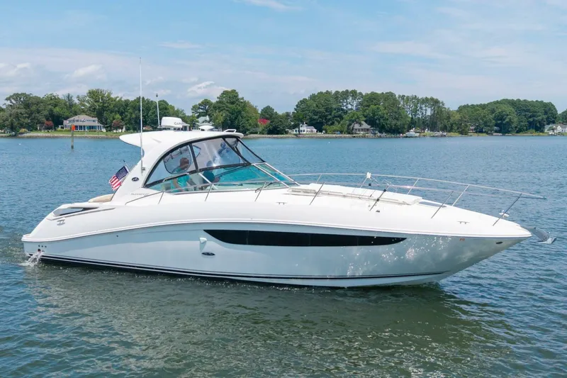 Slide: The Image of Sea Ray 370 Sundancer 2013 - 6