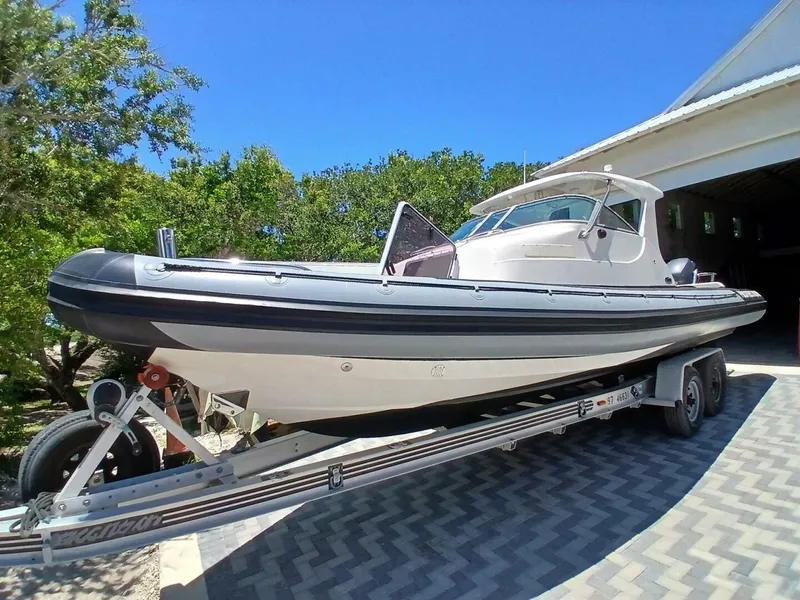 The Image of Protector 28 Targa 2002 - 0