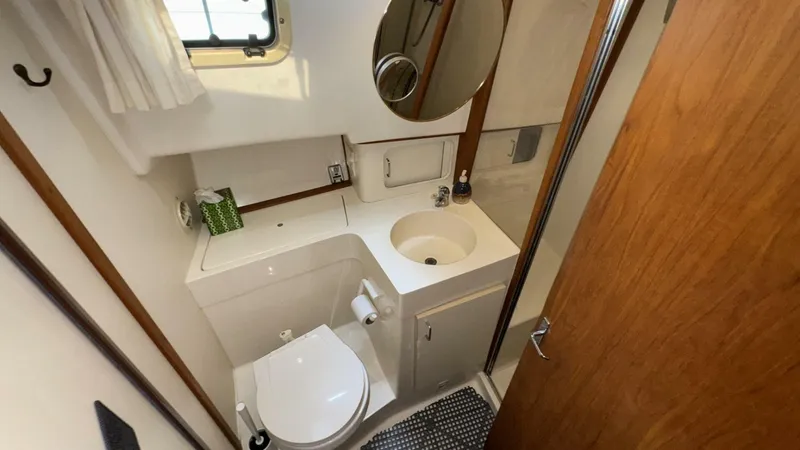 Slide: The Image of Mainship 350 Trawler 1999 - 22