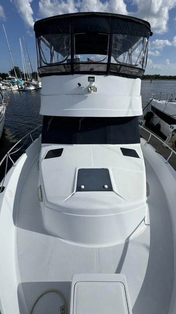 Slide: The Image of Mainship 350 Trawler 1999 - 45