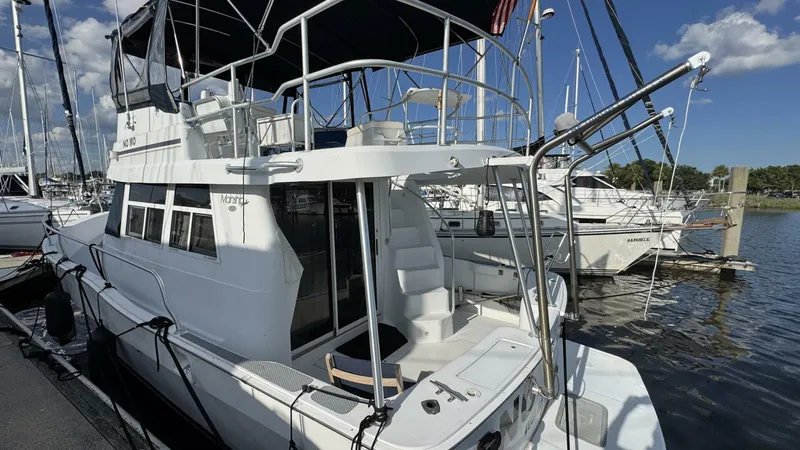 Slide: The Image of Mainship 350 Trawler 1999 - 59