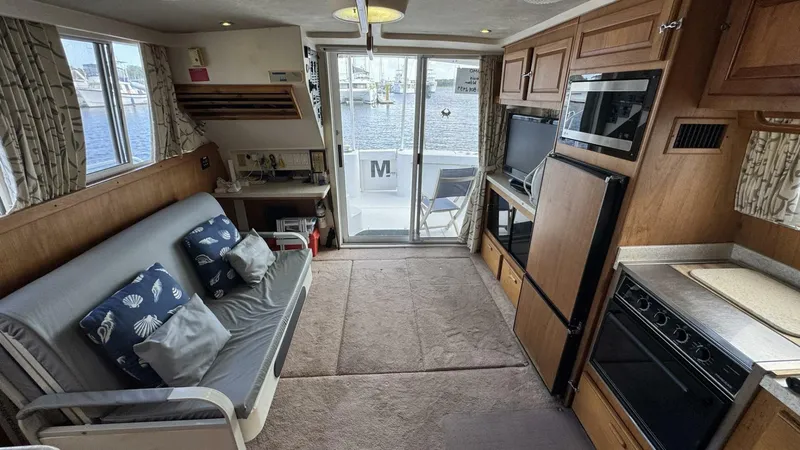 Slide: The Image of Mainship 350 Trawler 1999 - 7