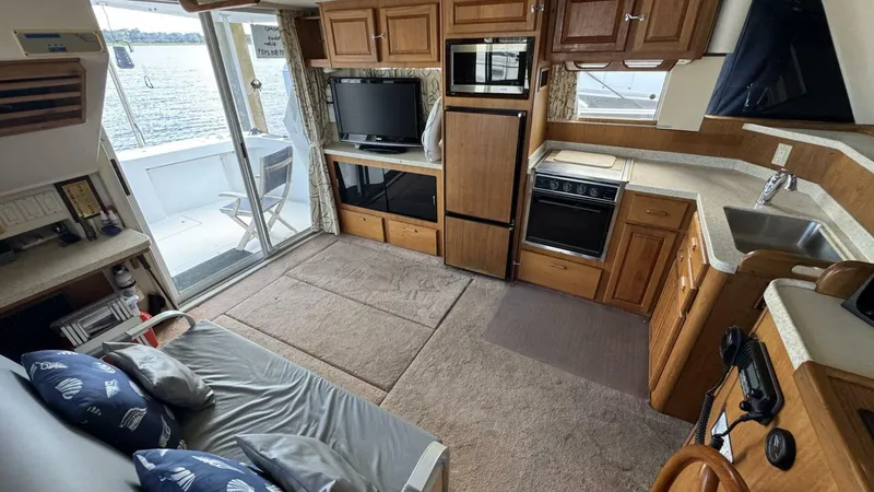Slide: The Image of Mainship 350 Trawler 1999 - 9
