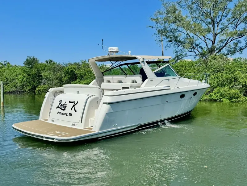 Slide: The Image of Tiara 3500 Express 1998 - 22