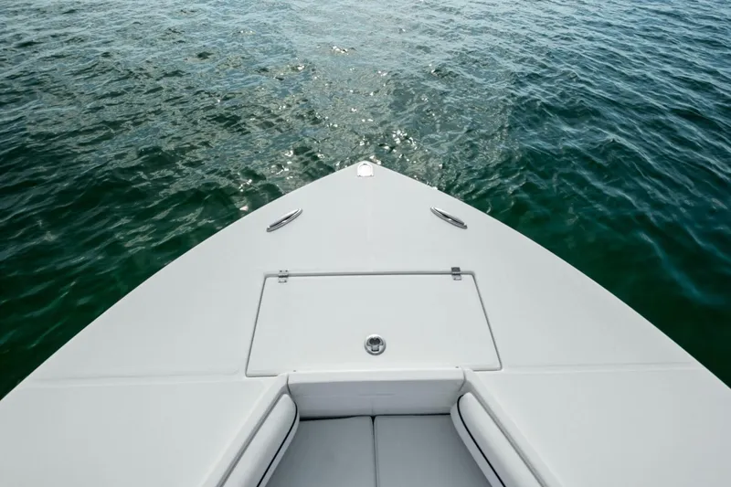 Slide: The Image of Regulator Marine 32 FS 2012 - 6