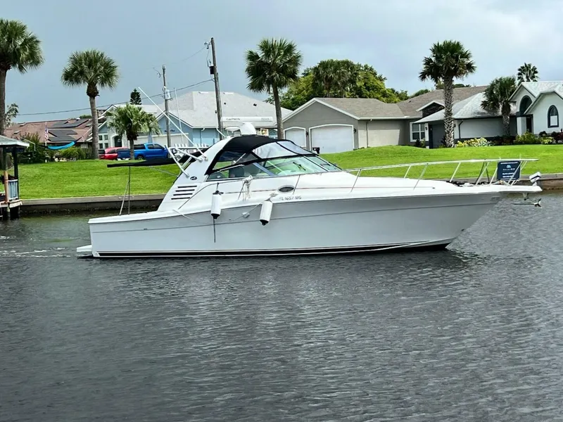 The Image of Sea Ray 340 2001 - 0
