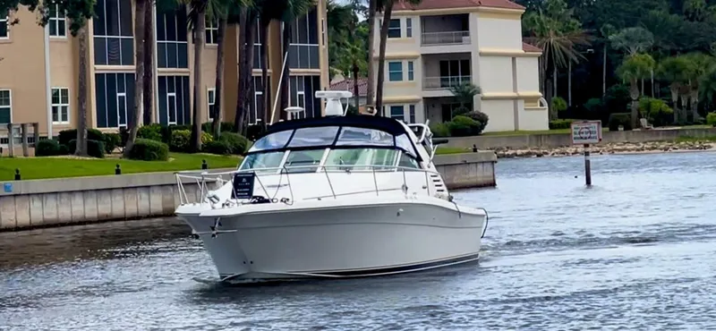 Slide: The Image of Sea Ray 340 2001 - 2