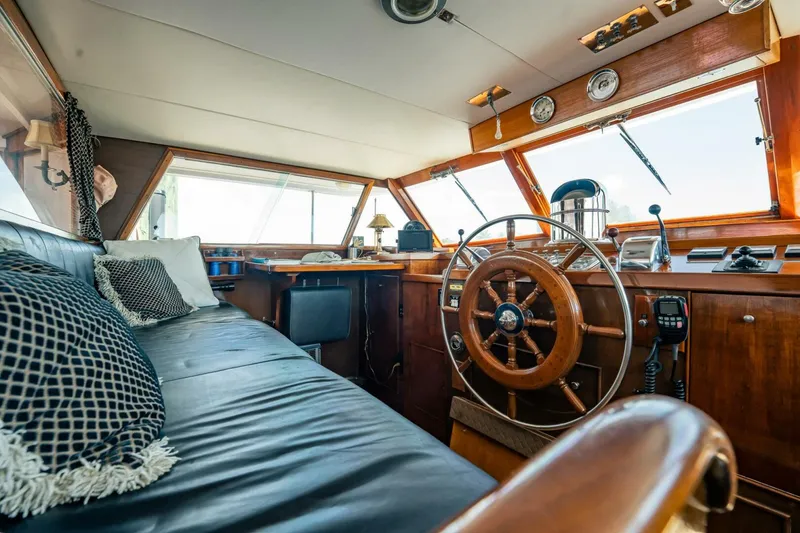Slide: The Image of Burger 64 Motor Yacht 1964 - 41