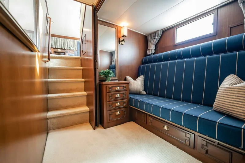 Slide: The Image of Burger 64 Motor Yacht 1964 - 61