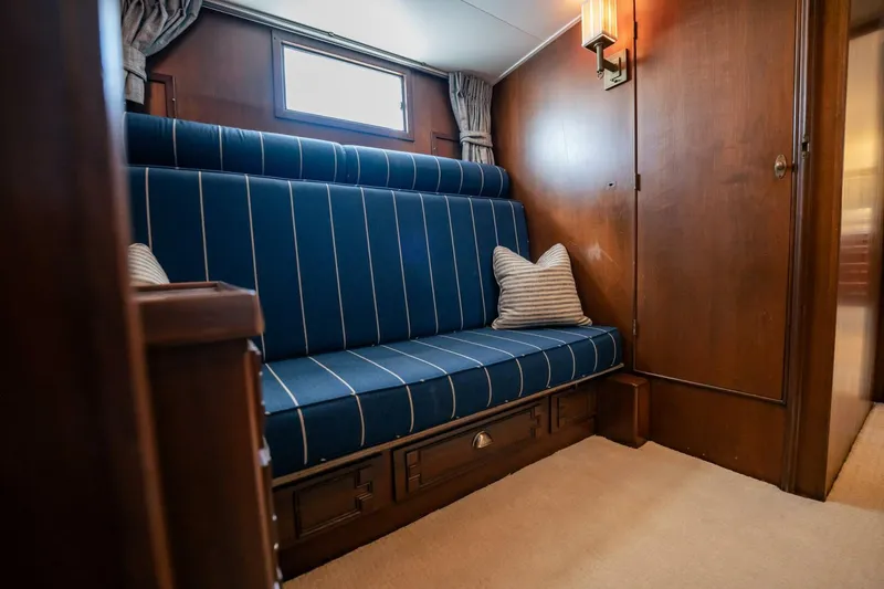 Slide: The Image of Burger 64 Motor Yacht 1964 - 62