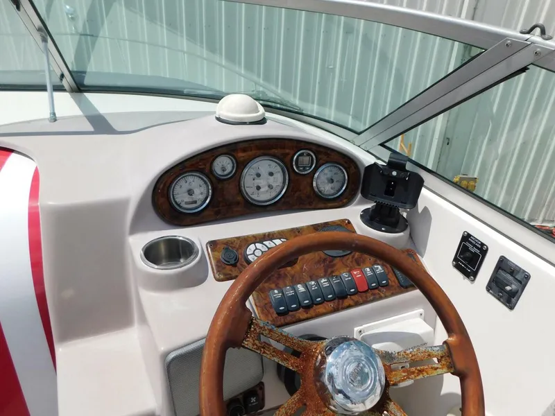 Slide: The Image of Rinker Fiesta Vee 270 2004 - 13