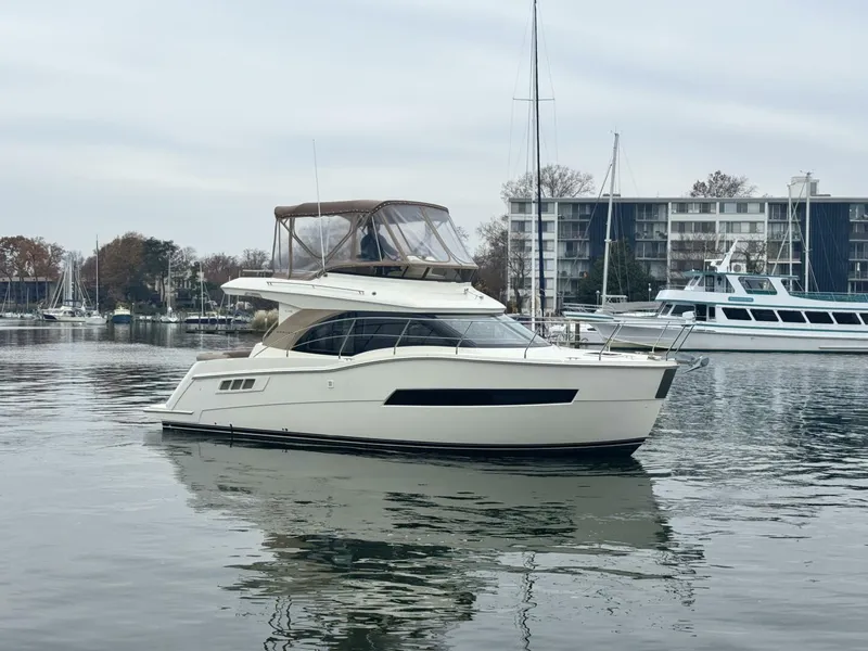 Slide: The Image of Carver Yachts C34 Command Bridge 2016 - 10