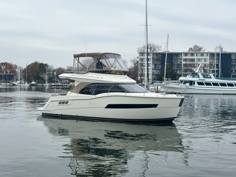 Slide: The Image of Carver Yachts C34 Command Bridge 2016 - 9