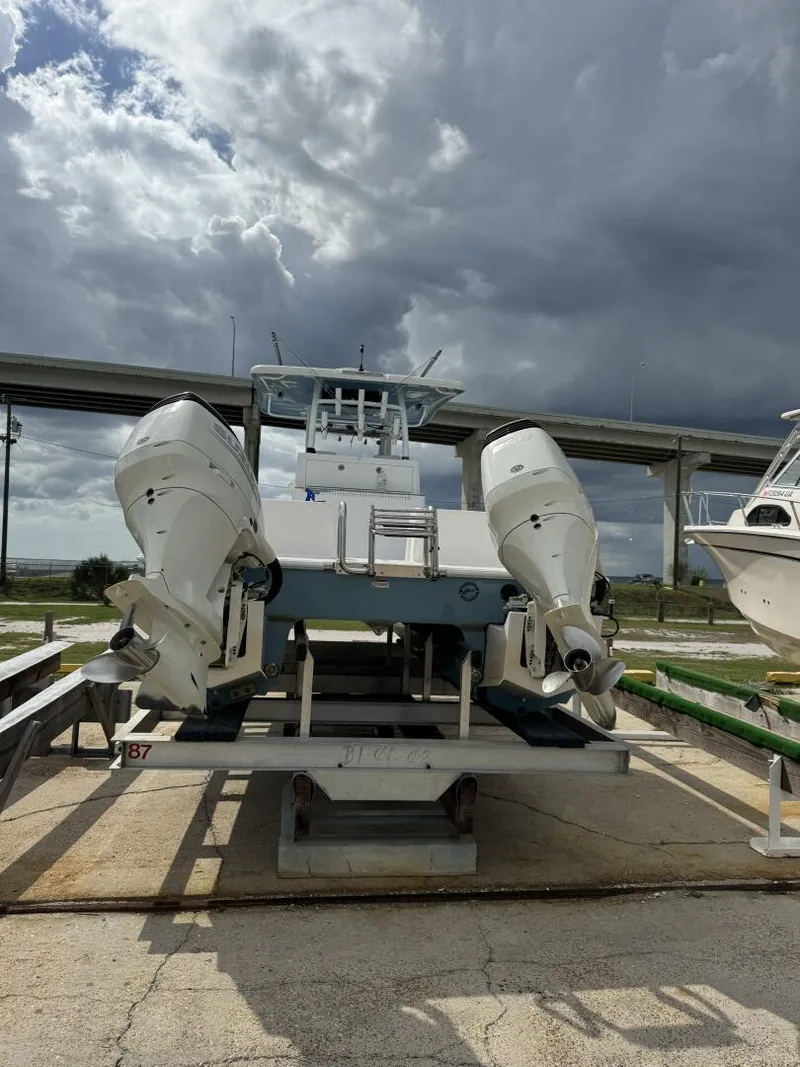 Slide: The Image of Twin Vee 2021 - 6