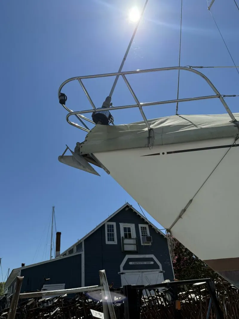 Slide: The Image of Cape Dory 1985 - 20