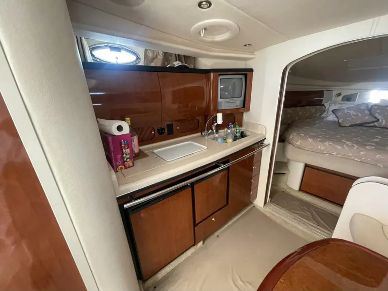 Slide: The Image of Sea Ray 360 Sundancer 2003 - 15