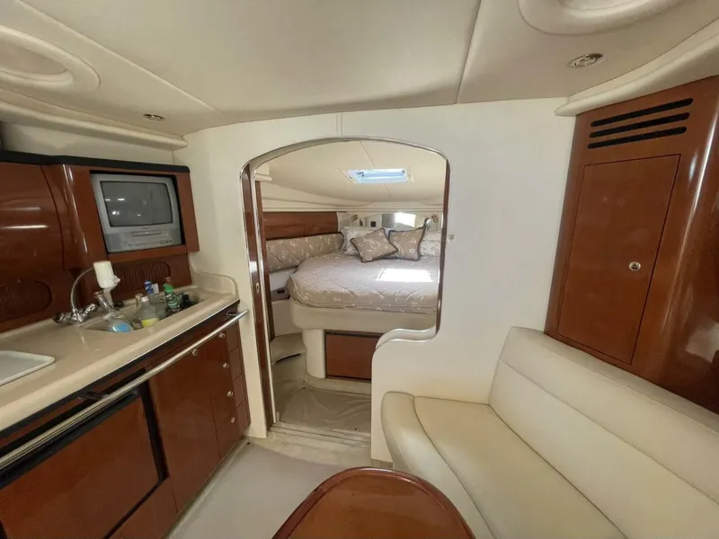 Slide: The Image of Sea Ray 360 Sundancer 2003 - 16