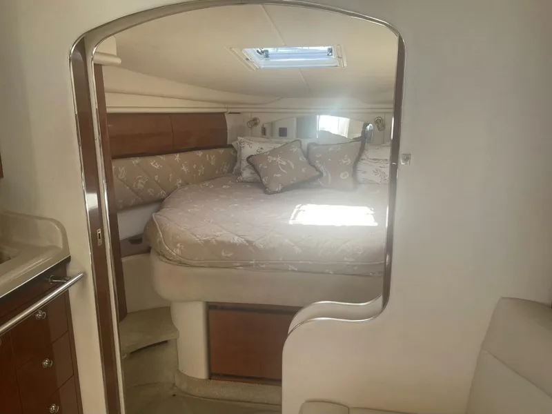 Slide: The Image of Sea Ray 360 Sundancer 2003 - 17