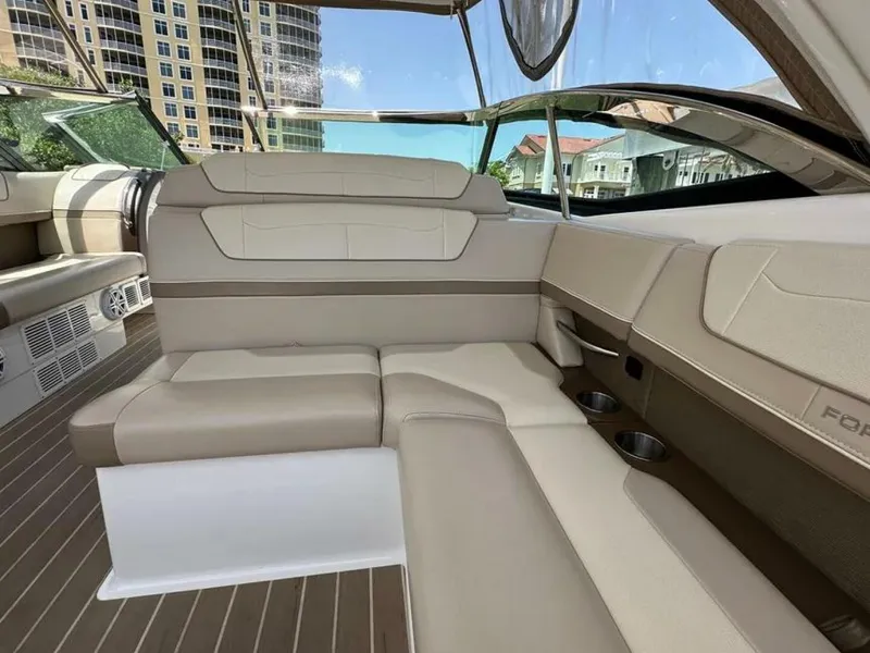 Slide: The Image of Formula 350 Crossover Bowrider 2019 - 17