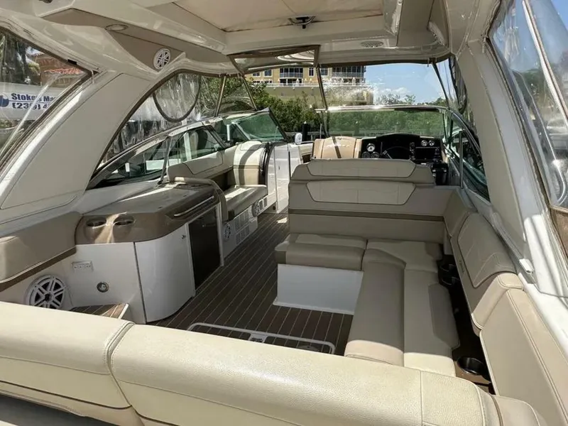 Slide: The Image of Formula 350 Crossover Bowrider 2019 - 19